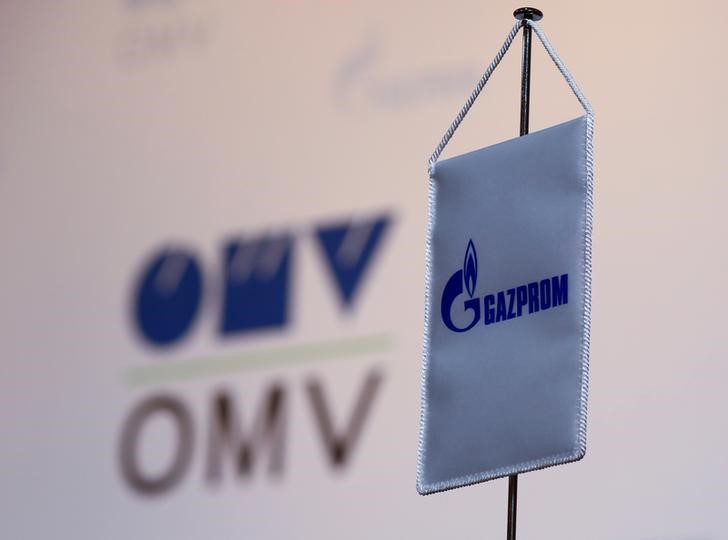 © Reuters. The logos of Austrian oil and gas group OMV and Gazprom are seen in Vienna