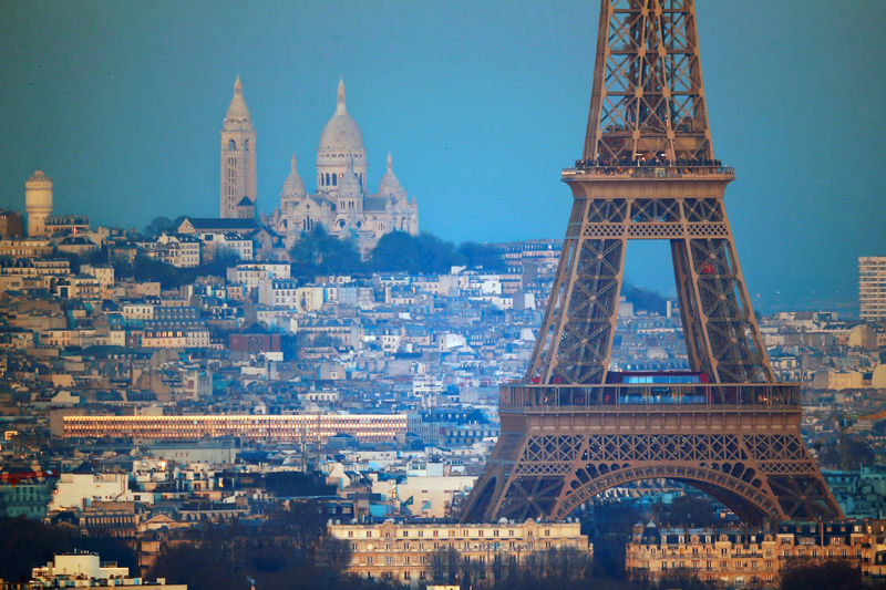 © Reuters. Torre Eiffel, em Paris