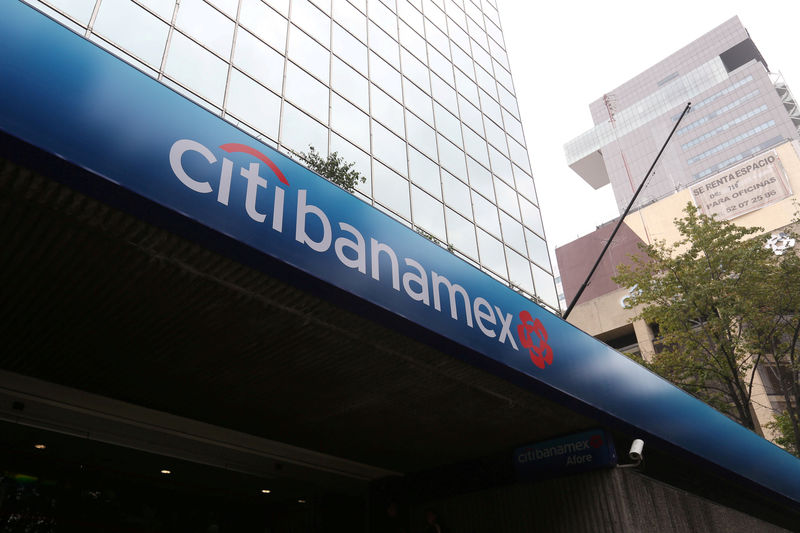© Reuters. The logo of Citibanamex Bank is seen outside a bank branch in Mexico City