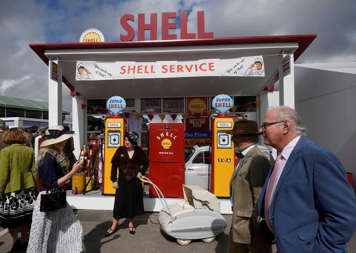 © Reuters. The Wider Image: Bringing old petrol stations back to life