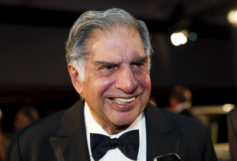 © Reuters. Ratan Tata, chairman emeritus of Tata Sons, attends an event where he was inducted into the 2015 Automotive Hall of Fame in Detroit,
