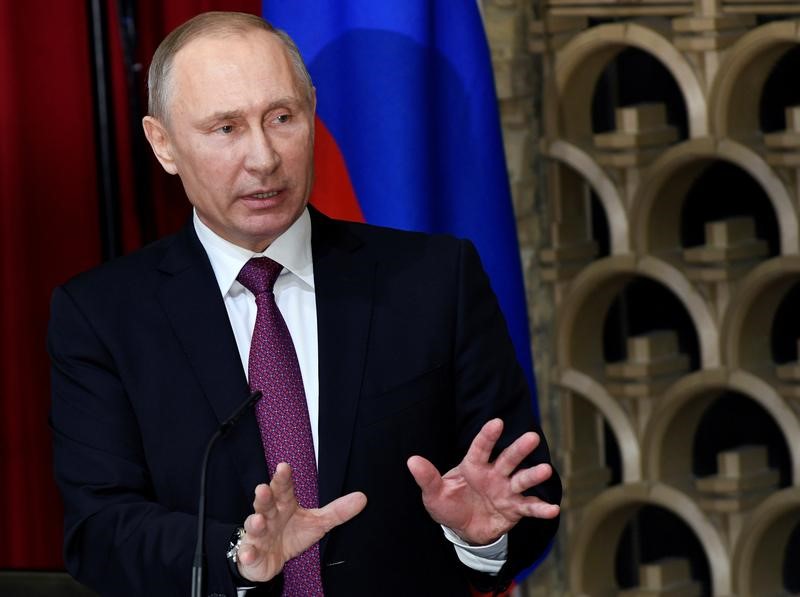 © Reuters. الكرملين: بوتين أعطى أمريكا إجابة واضحة عن مزاعم الاختراقات