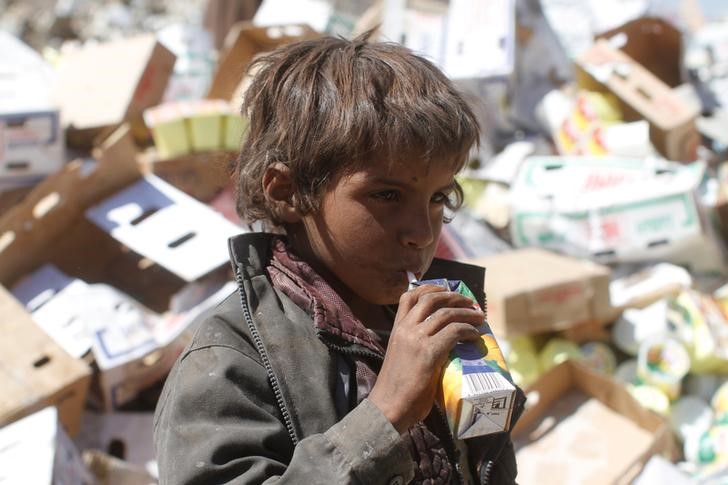 © Reuters. مقابلة-مسؤول دولي: اليمن على حافة المجاعة