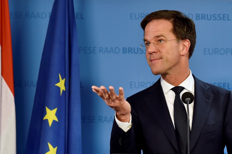 © Reuters. Netherlands' PM Rutte holds a news conference during an EU Summit in Brussels