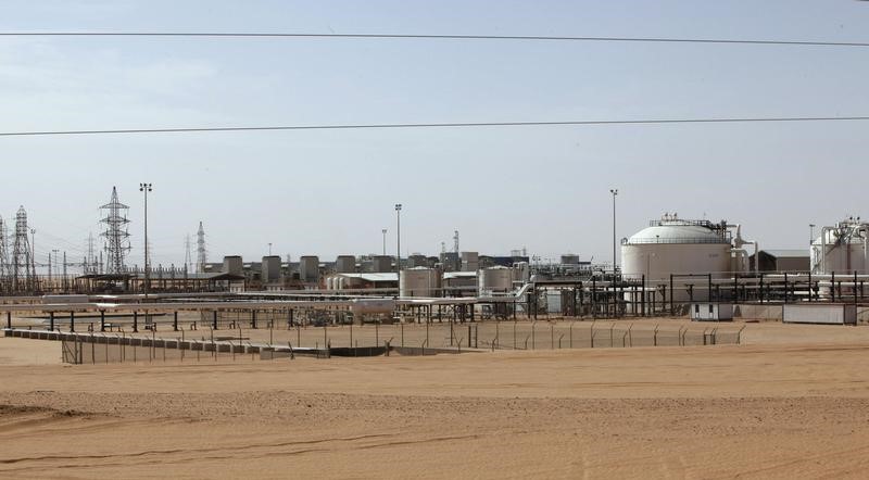© Reuters. المؤسسة الوطنية للنفط: حقل الشرارة الليبي ينتج 58 ألف برميل في اليوم الأول لاستئناف العمليات