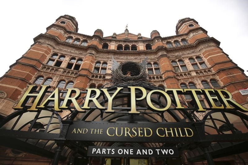 © Reuters.  Harry Potter puede añadir magia al poder predictivo