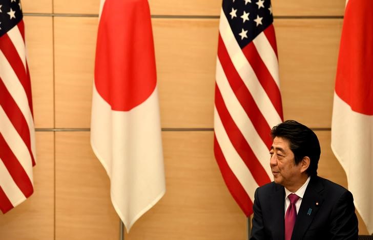 © Reuters. Primeiro-ministro japonês, Shinzo Abe, durante evento em Tóquio