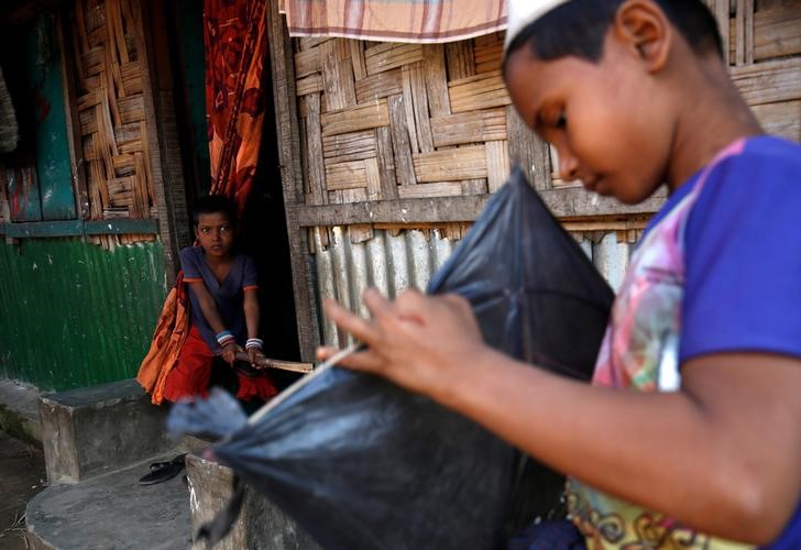 © Reuters. ميانمار تقول إنها ستستعيد 2415 مواطنا من بنجلادش