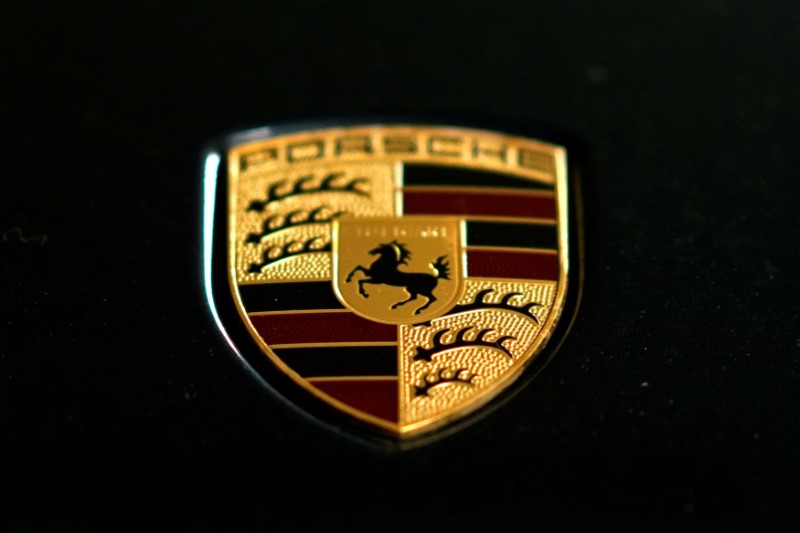 © Reuters. View shows Porsche logo in Moscow