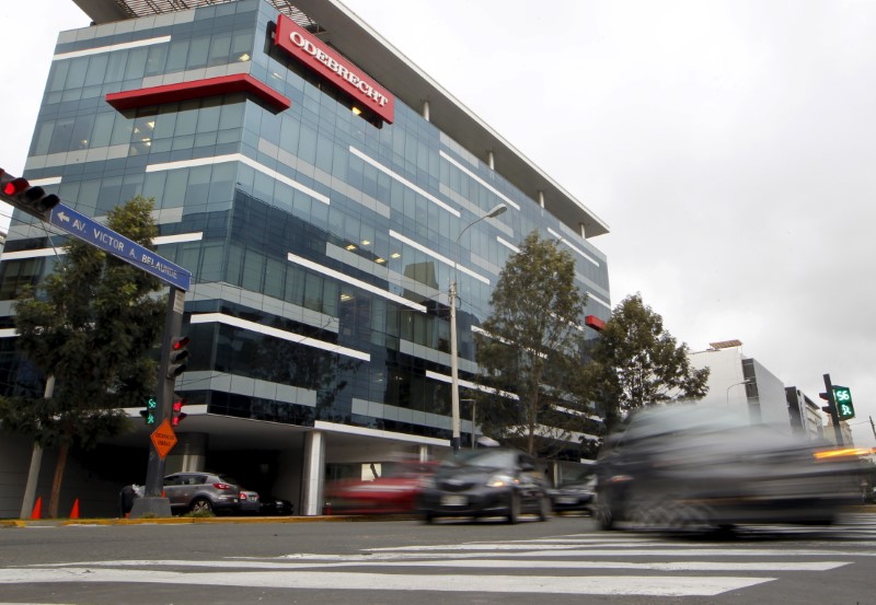 © Reuters. A general view of the headquarters of Odebrecht, a large private Brazilian construction firm, in Lima, Peru