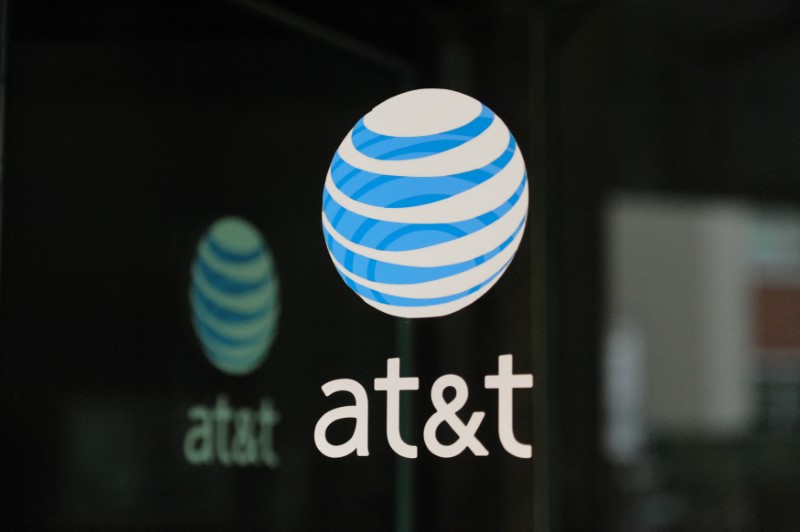 © Reuters. An AT&T logo is seen at a AT&T building in New York City