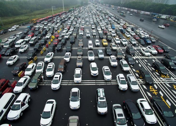 © Reuters. LES VENTES AUTOMOBILES EN CHINE EN HAUSSE EN 2016