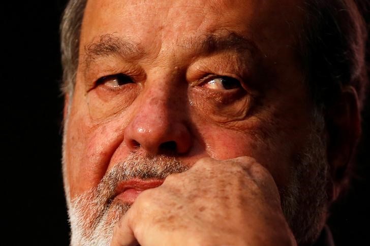 © Reuters. Imagen de archivo del magnate mexicano Carlos Slim en un foro en Ciudad de México
