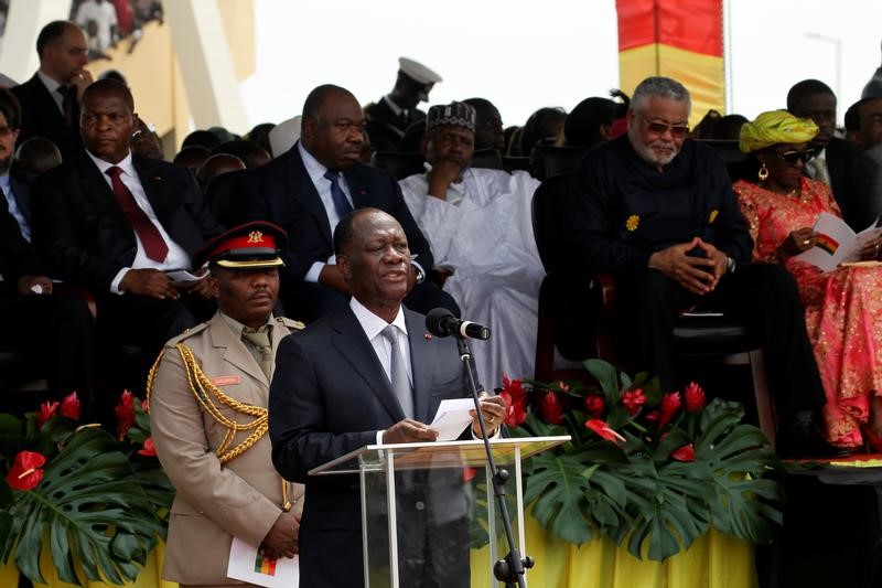 © Reuters. رئيس ساحل العاج يؤكد التوصل لاتفاق ينهي تمردا في الجيش