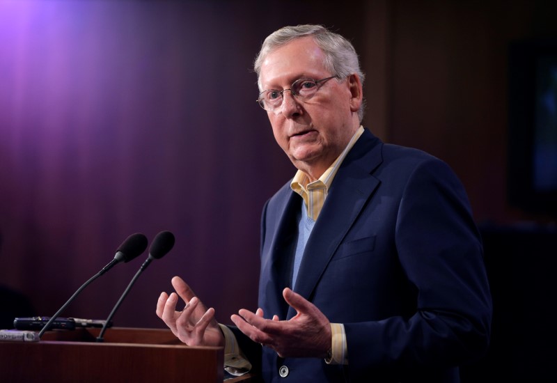 © Reuters. Senate Majority Leader Mitch McConnell speaks about the election of Donald Trump in the U.S. presidential election in Washington