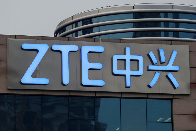 © Reuters. FILE PHOTO: The company name of ZTE is seen outside the ZTE R&D building in Shenzhen, China