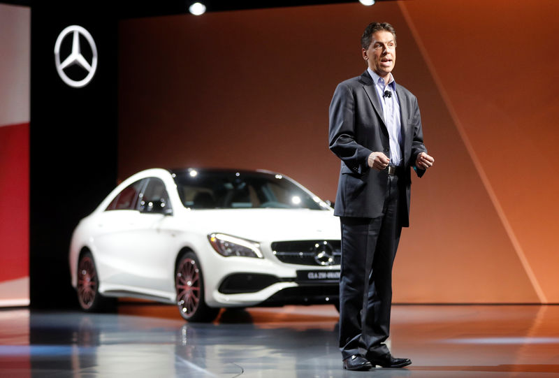 © Reuters. Mercedes-Benz superará a BMW como el mayor fabricante de coches de lujo