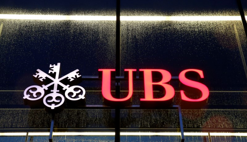 © Reuters. Logo of Swiss bank UBS is seen in Zurich
