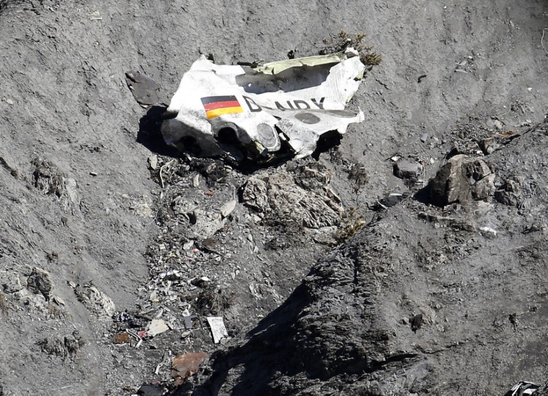 © Reuters. LUBITZ CONSIDÉRÉ SEUL RESPONSABLE DU CRASH DE LA GERMANWINGS