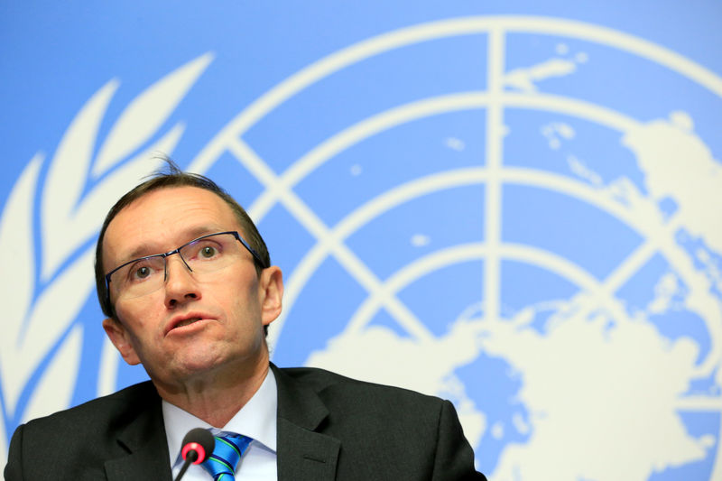 © Reuters. U.N. special envoy for the Cyprus reunification talks Espen Barth Eide speaks during a news conference in Geneva
