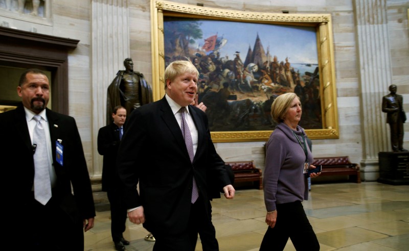 © Reuters. British Foreign Secretary Boris Johnson walks through the Rotunda of the U.S. Capitol in Washington