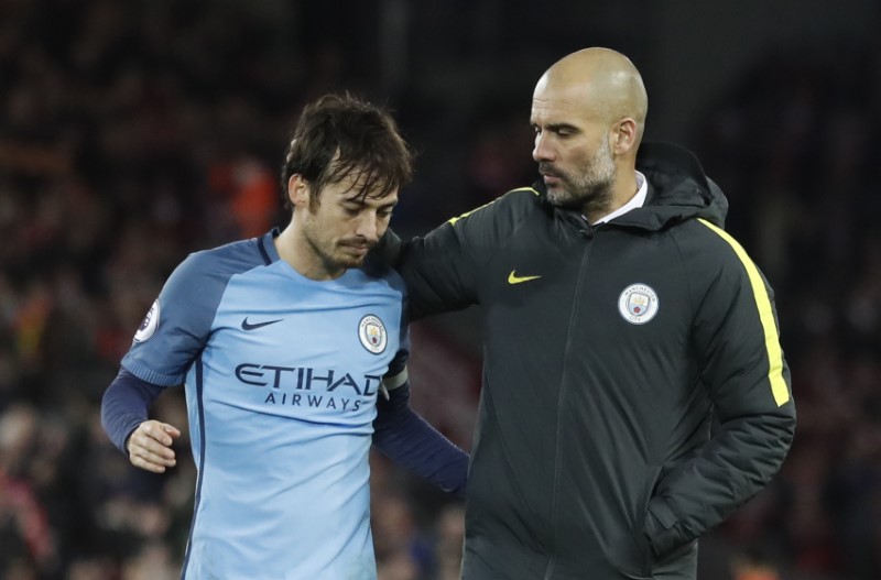 © Reuters. Silva antepone la diversión a la obsesión por los títulos en el Manchester City