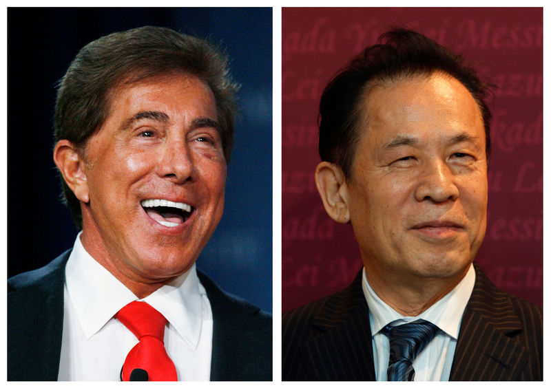 © Reuters. Combination photo from file photos show Wynn Resorts CEO Steve Wynn and Universal Entertainment Corporation CEO Kazuo Okada