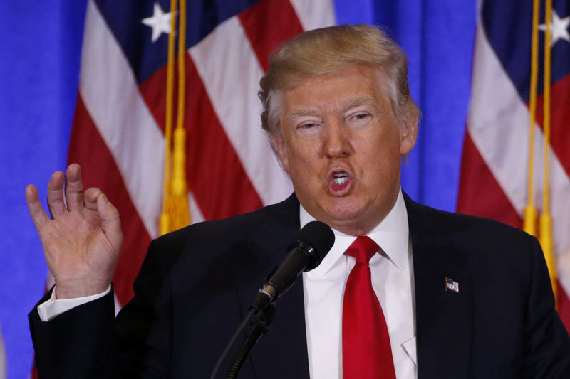 © Reuters. U.S. President-elect Donald Trump speaks during a news conference in the lobby of Trump Tower in Manhattan, New York City