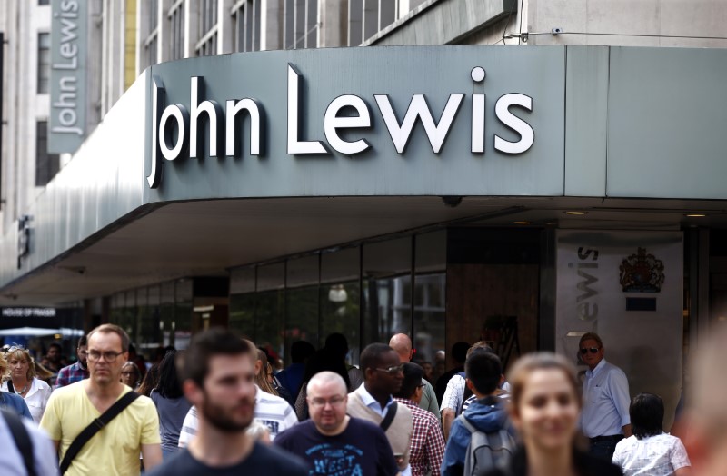 © Reuters. A John Lewis store is seen in Oxford street, in London