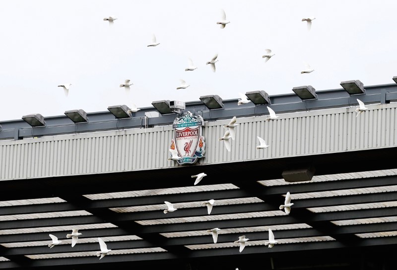 © Reuters. Doves are released during the 27th, and last, annual memorial service for the 96 people who died during a crush at Hillsborough football stadium in Sheffield, at Anfield, in Liverpool