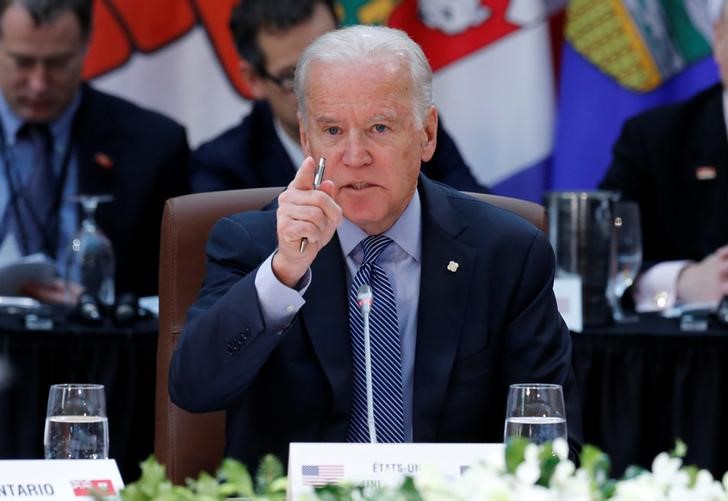 © Reuters. U.S. Vice President Biden speaks during the First Ministers’ meeting in Ottawa