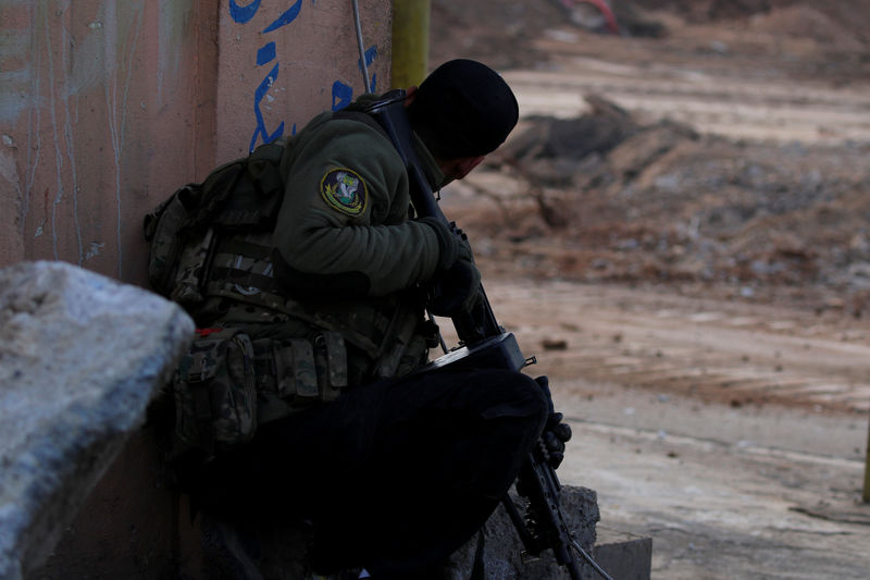 © Reuters. Militar iraquiano durante operação na cidade iraquiana de Mosul