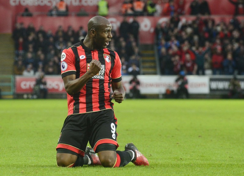 © Reuters. Bournemouth's Benik Afobe celebrates scoring their first goal