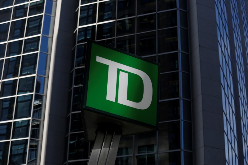 © Reuters. A Toronto-Dominion Bank sign is seen outside of a branch in Ottawa