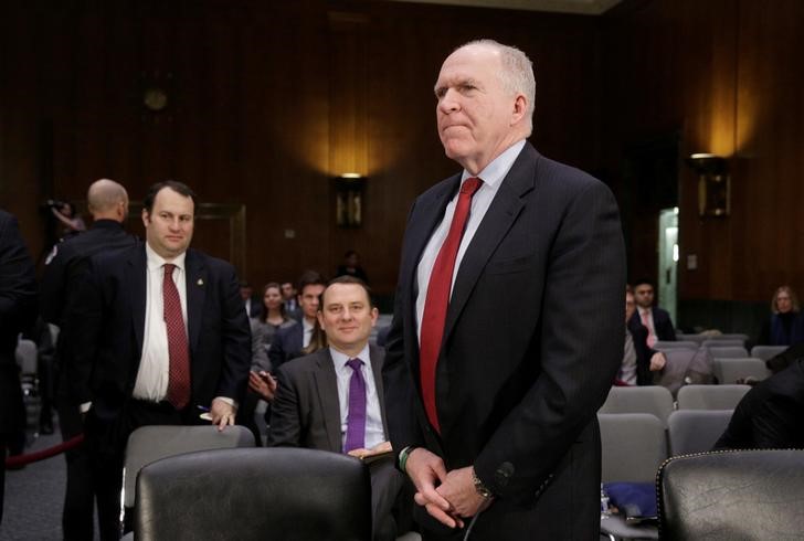 © Reuters. CIA Director John Brennan prepares to testify to the Senate Select Committee on Intelligence hearing on “Russia’s intelligence activities" on Capitol Hill in Washington