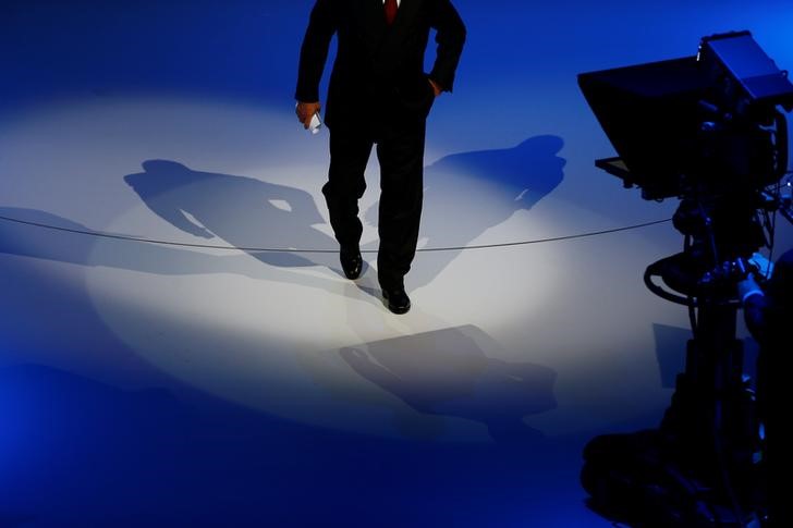 © Reuters. Volkswagen CEO Winterkorn leaves after his closing speech during the Volkswagen group night ahead of the Frankfurt Motor Show (IAA) in Frankfurt