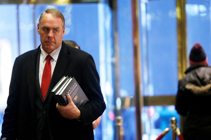 © Reuters. FILE PHOTO: U.S. Representative Ryan Zinke arrives for a meeting at Trump Tower in New York