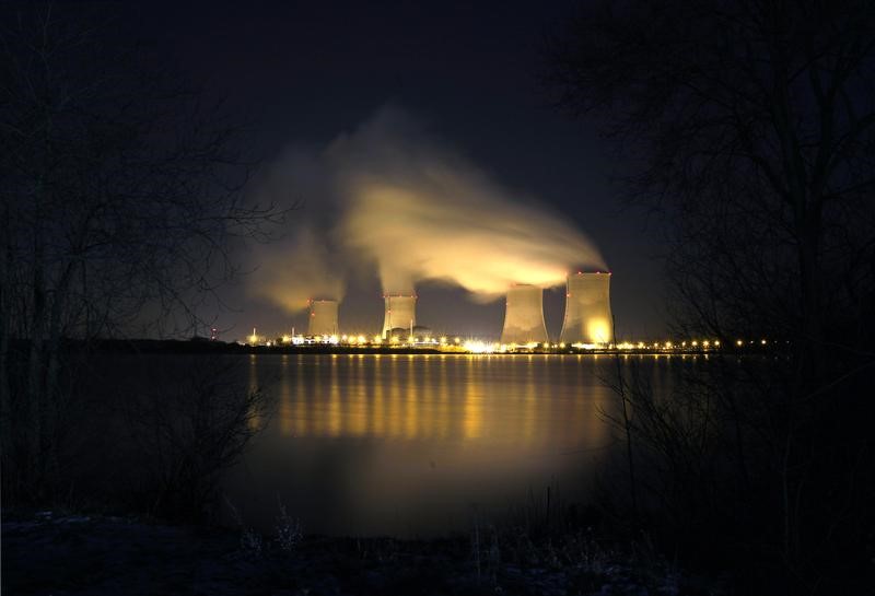 © Reuters. CAPACITÉS ÉLECTRIQUES SUFFISANTES MERCREDI FACE AU FROID