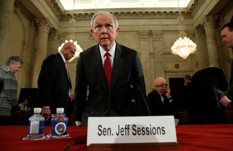 © Reuters. Sessions testifies during his confirmation hearing to become U.S. attorney general