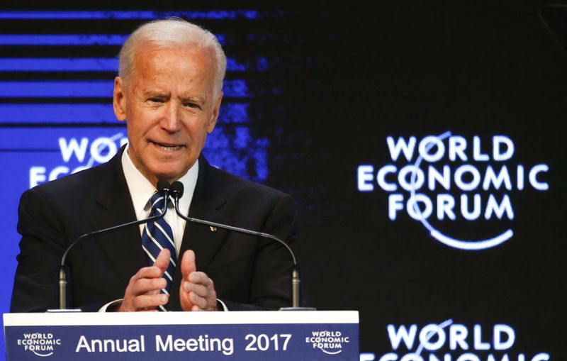 © Reuters. Joe Biden, Vice President of the United States speaks at the annual meeting of the World Economic Forum (WEF) in Davos