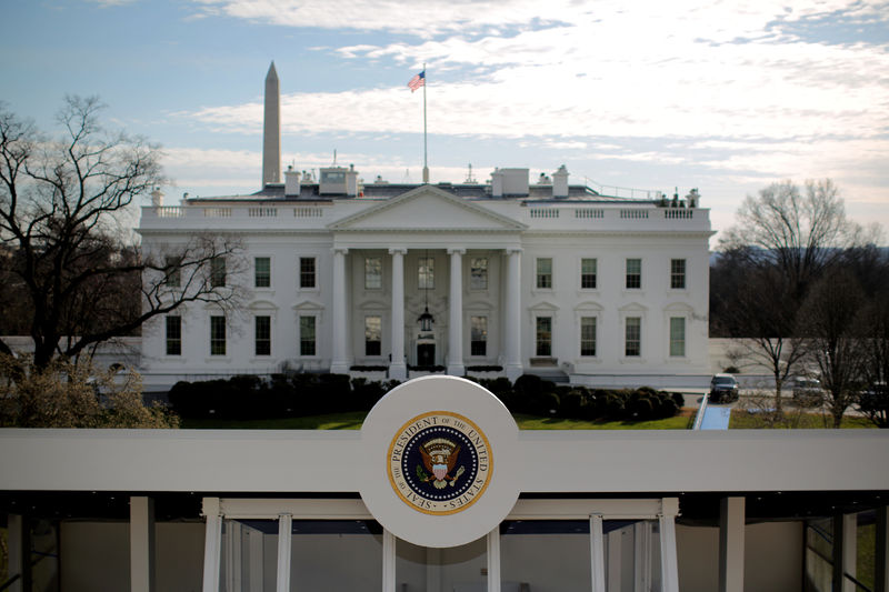 © Reuters. A reviewing stand is seen outside of the White House for the upcoming presidential inauguration in Washington, U.S.