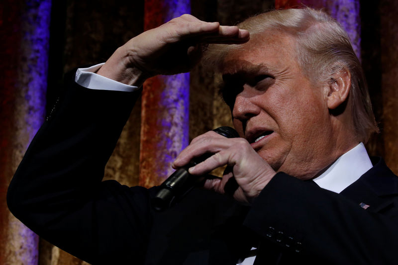 © Reuters. Trump speaks to diplomats at the Presidential Inaugural Committee (PIC) Chairman's Global Dinner in Washington