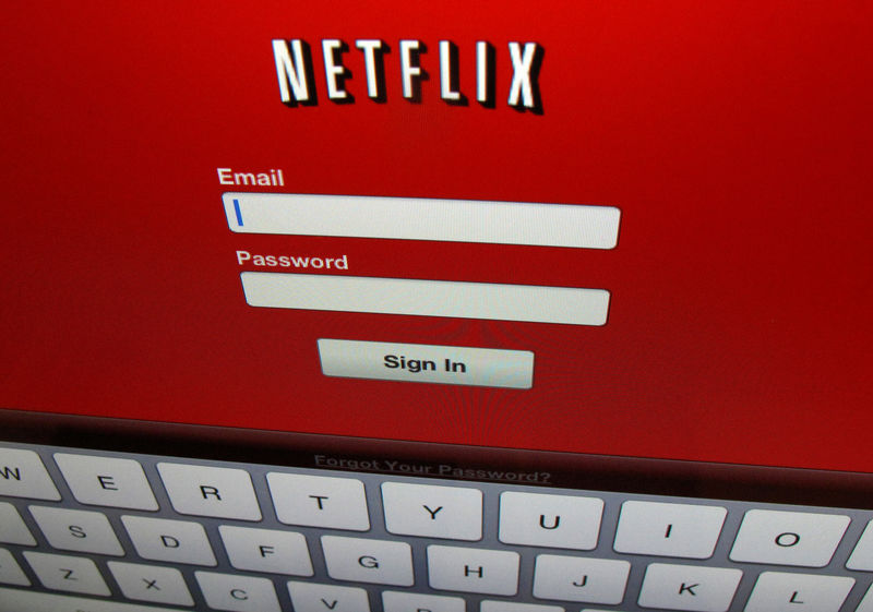© Reuters. FILE PHOTO - The Netflix sign on screen on an ipad in  Encinitas