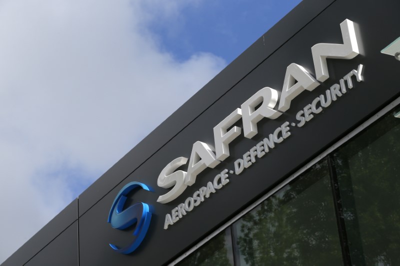 © Reuters. SAFRAN LANCE UNE OPA AMICALE SUR ZODIAC AEROSPACE