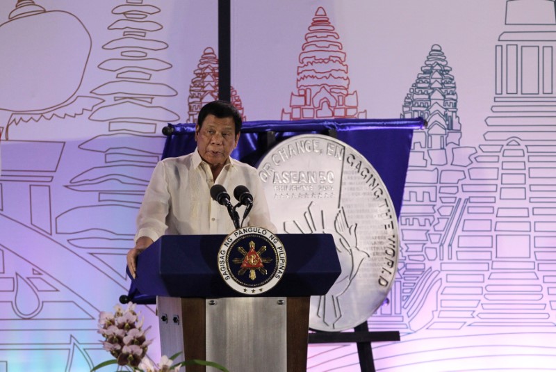 © Reuters. Philippine President Rodrigo Duterte speaks during the Philippines' ASEAN Chairmanship launch at SMX Convention Center in Davao city