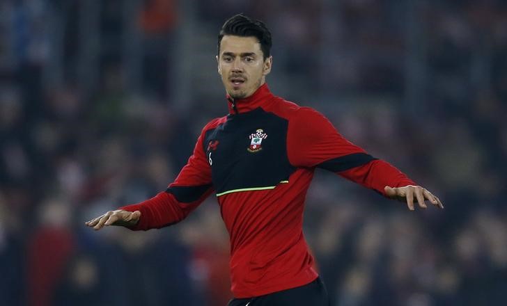 © Reuters. Southampton's Jose Fonte during the warm up before the match