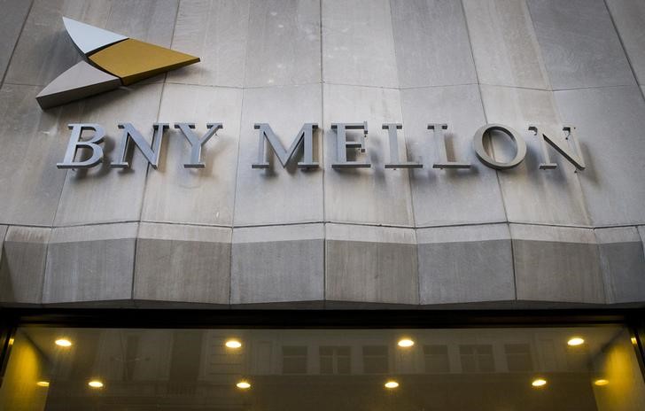 © Reuters. The Bank of New York Mellon Corp. building at 1 Wall St. is seen in New York's financial district
