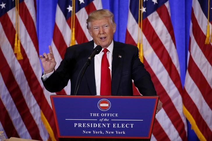 © Reuters. FILE PHOTO: U.S. President-elect Donald Trump speaks during a news conference in the lobby of Trump Tower in Manhattan, New York City