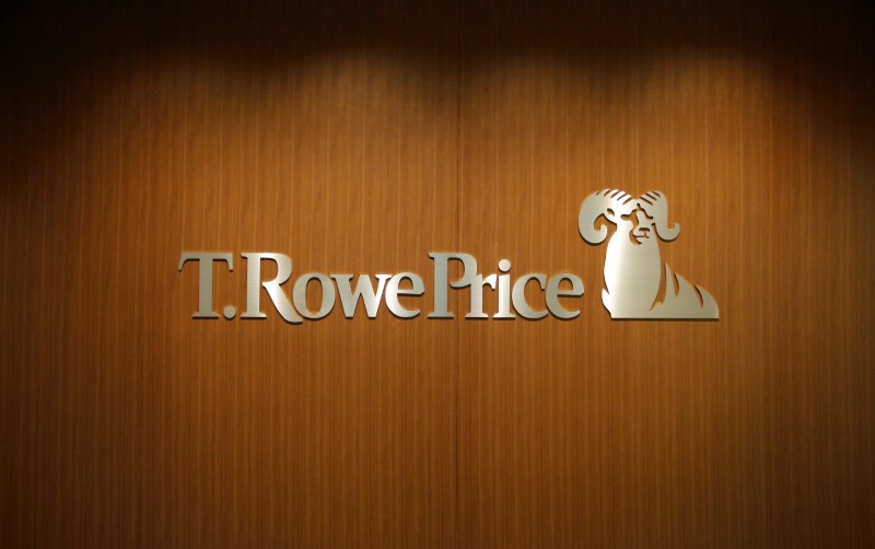 © Reuters. Logo of T. Rowe Price Group is pictured at its office in Tokyo