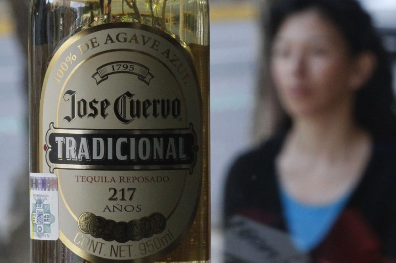 © Reuters. A bottle of Jose Cuervo Tequila rests on a shelf in Mexico City